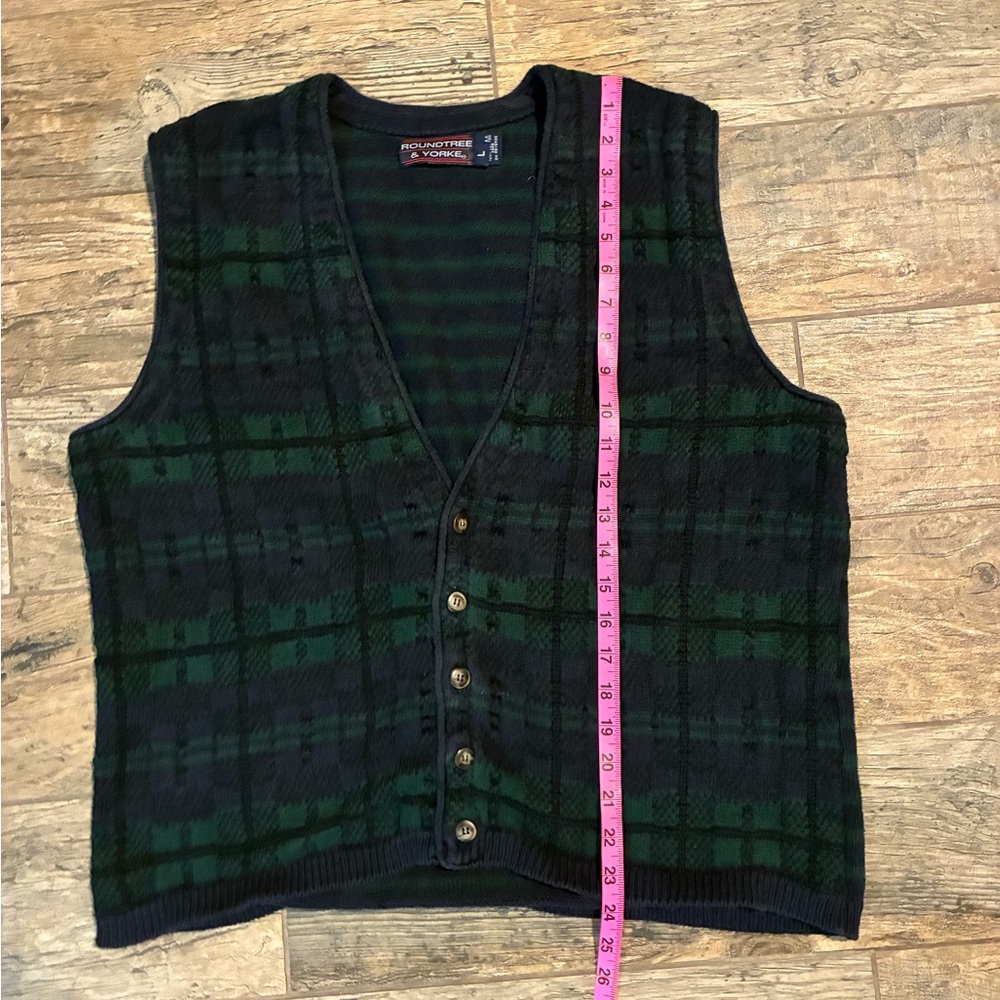 Roundtree & Yorke Dark Striped Sweater Vest - Picture 5 of 5